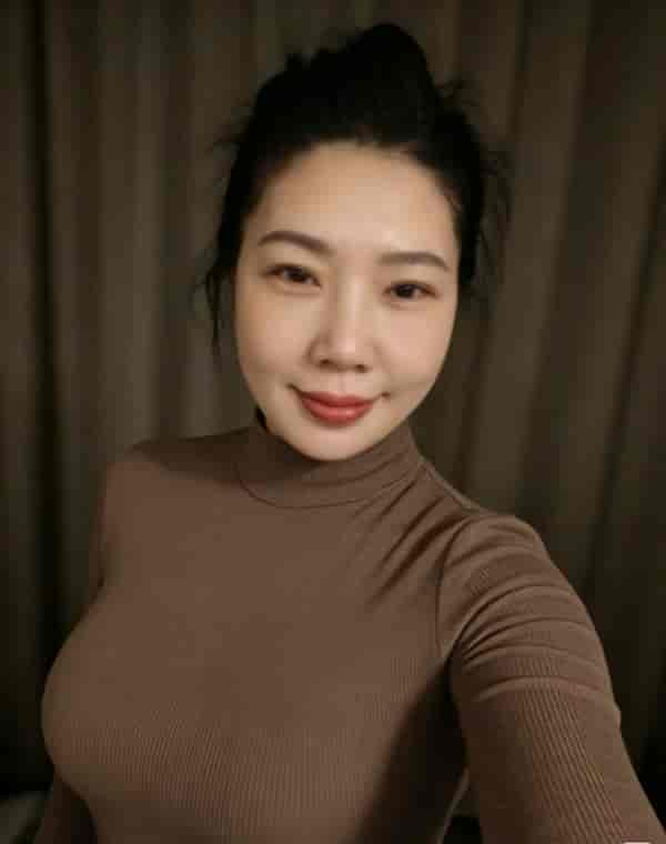 E奶波霸少妇小忧