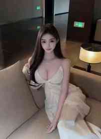 性感大胸翘臀美眉～小幸运